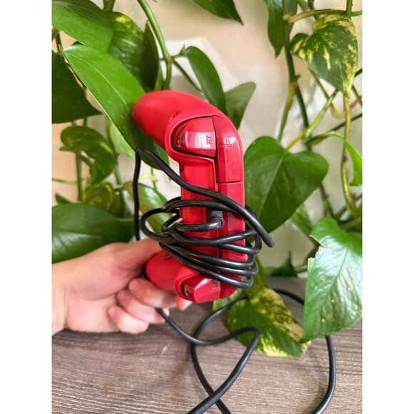 PowerA Red Wired Xbox Controller - Picture 5 of 9